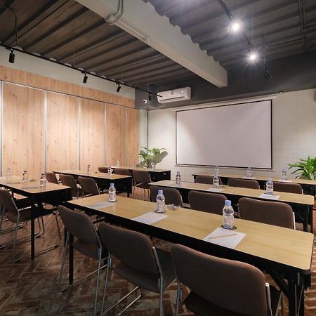 Teduh Simatupang Hotel Jakarta Buitenkant foto