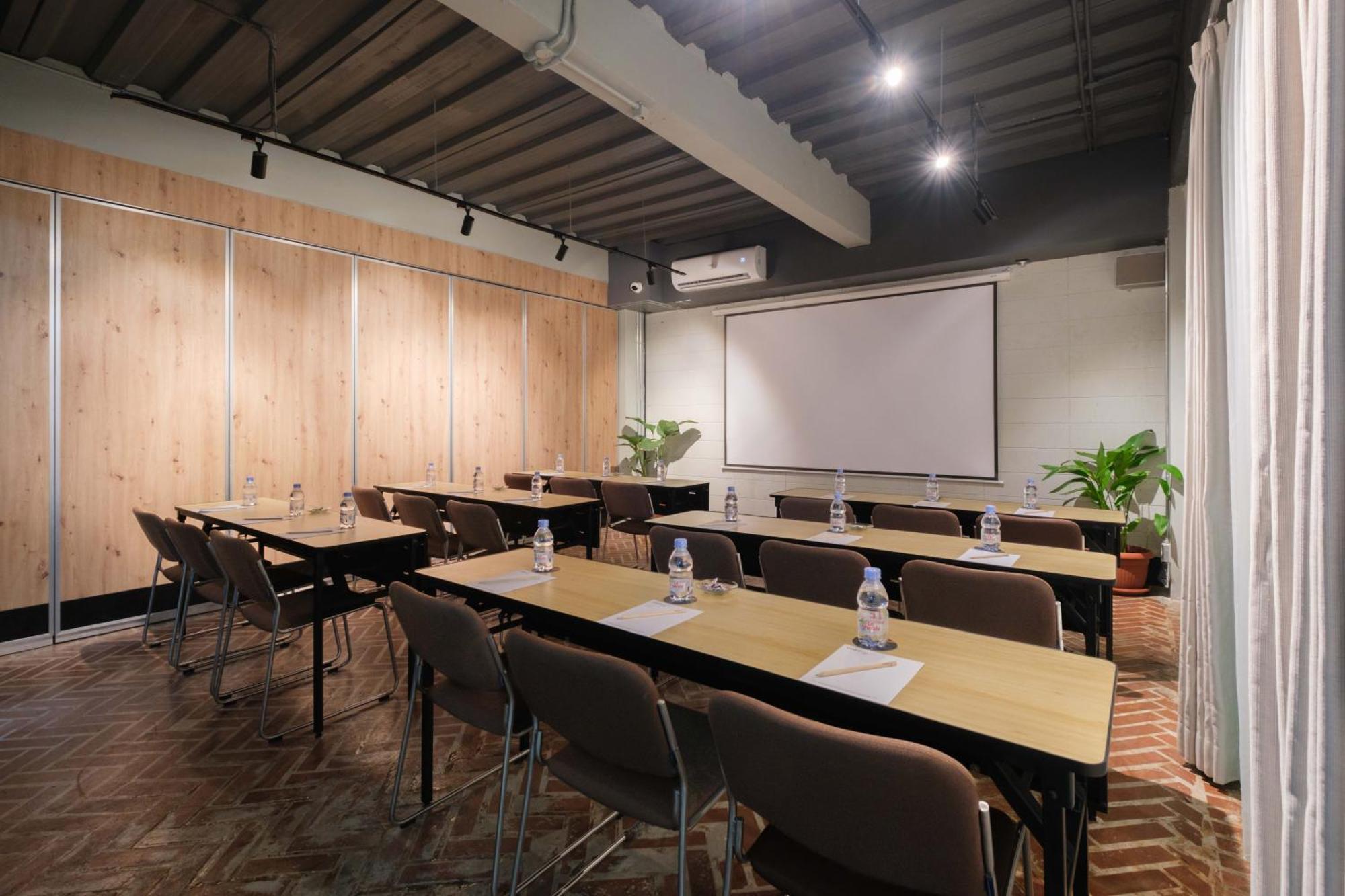 Teduh Simatupang Hotel Jakarta Buitenkant foto
